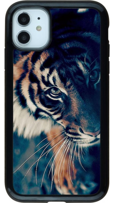 Coque iPhone 11 - Hybrid Armor noir Incredible Lion