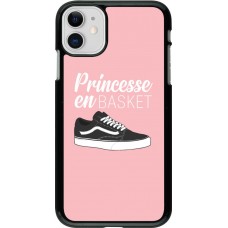 Coque iPhone 11 - princesse en basket