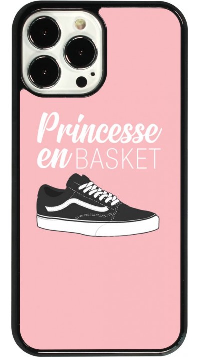 Coque iPhone 13 Pro Max - princesse en basket