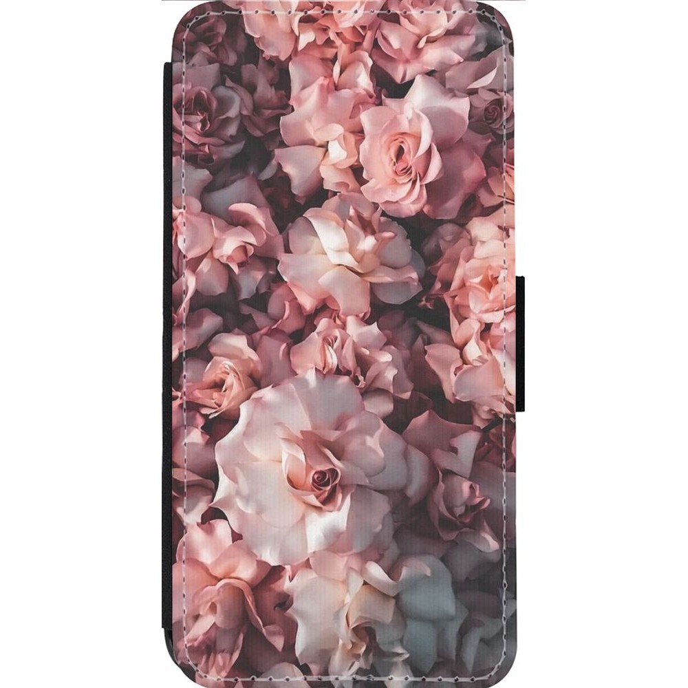 Coque iPhone 13 Pro Max - Wallet noir Beautiful Roses