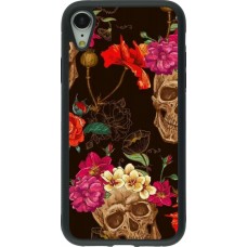 Coque iPhone XR - Silicone rigide noir Skulls and flowers