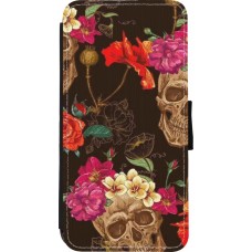 Coque iPhone XR - Wallet noir Skulls and flowers