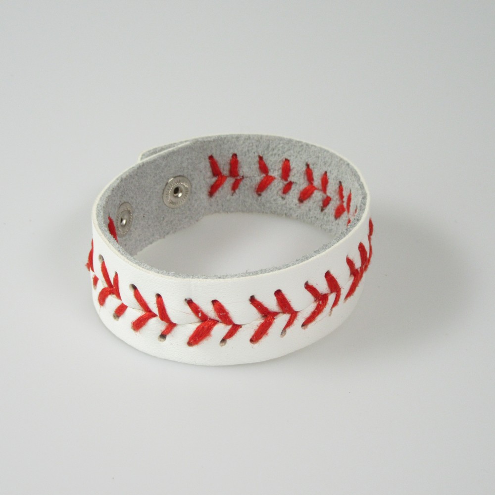 Lederarmband mit Baseball-Naht