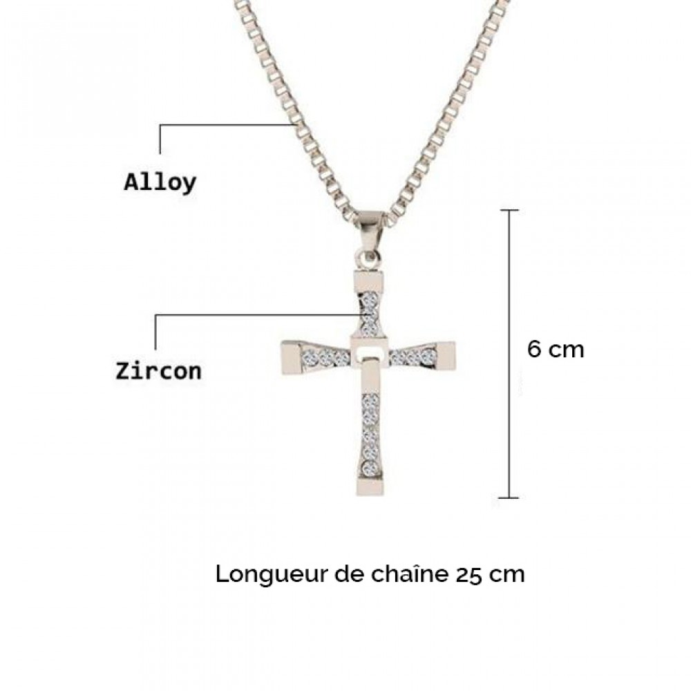 Kreuz-Halskette mit Diamant, Jesus Christus