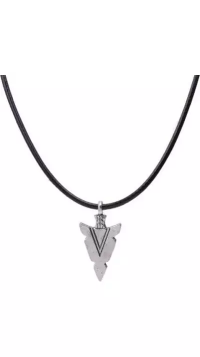 Collier forme pointe de flèche préhistorique, indien, âge de pierre