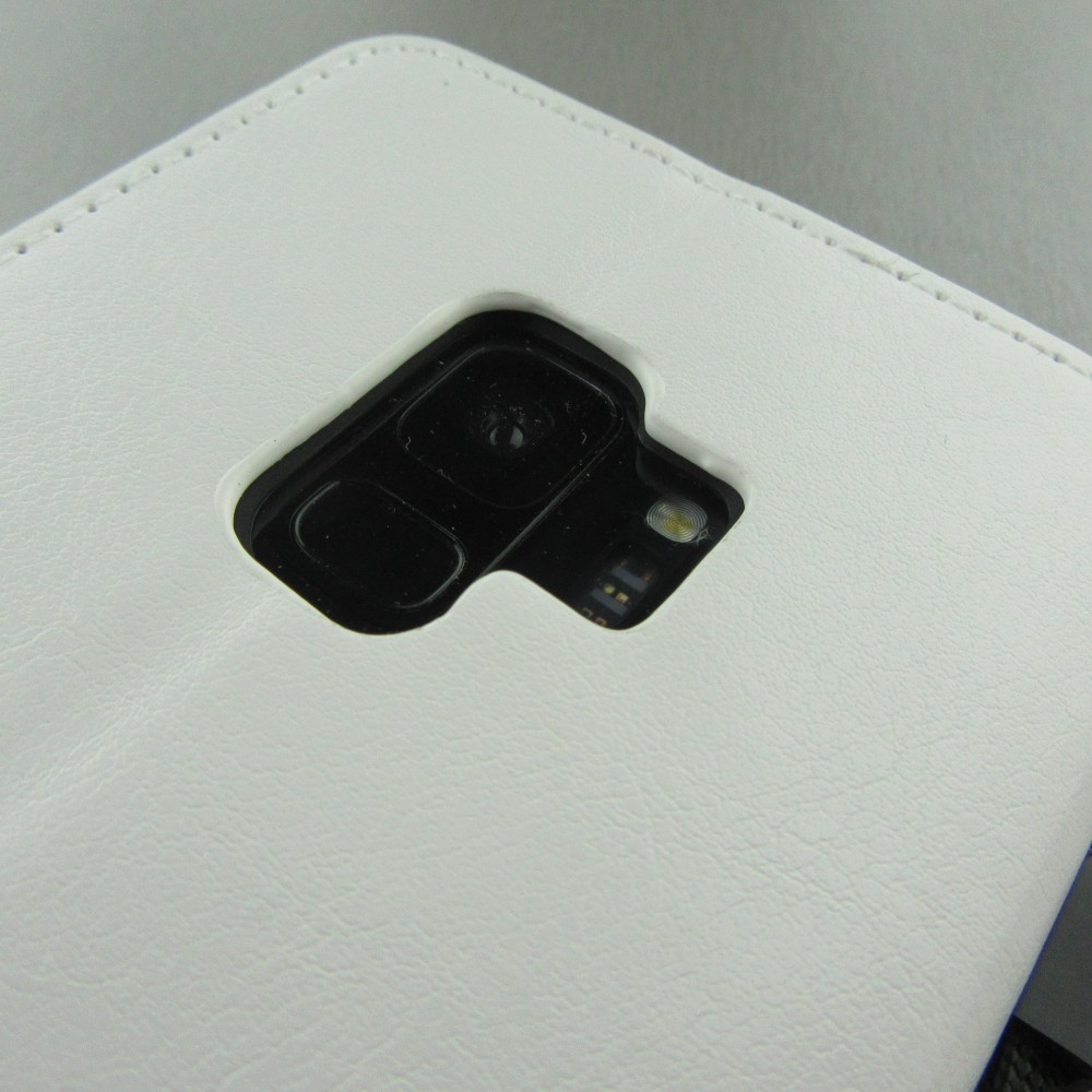 Fourre Samsung Galaxy S10 - Premium Flip - Blanc