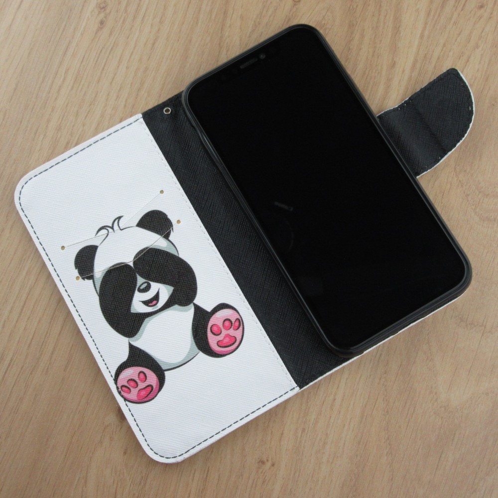 Coque iPhone 11 - Flip Panda Play