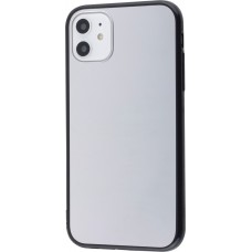 Coque iPhone 11 - Miroir bords en silicone noirs