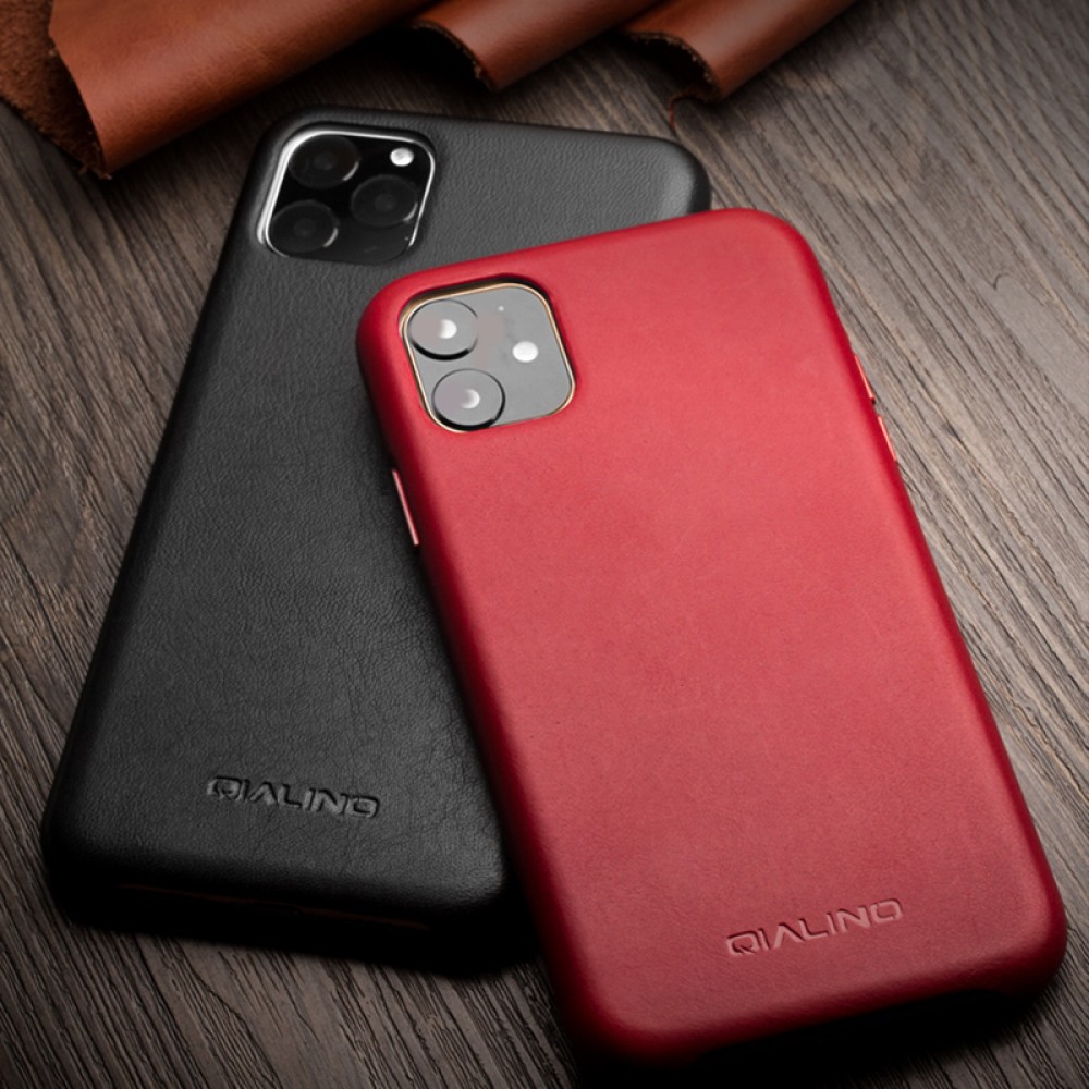 Coque iPhone 11 - Qialino cuir véritable - Rouge