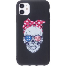 Coque iPhone 12 mini - Silicone Mat Skull USA - Noir