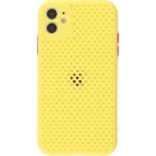 Coque iPhone 11 - Silicone Mat avec trous jaune