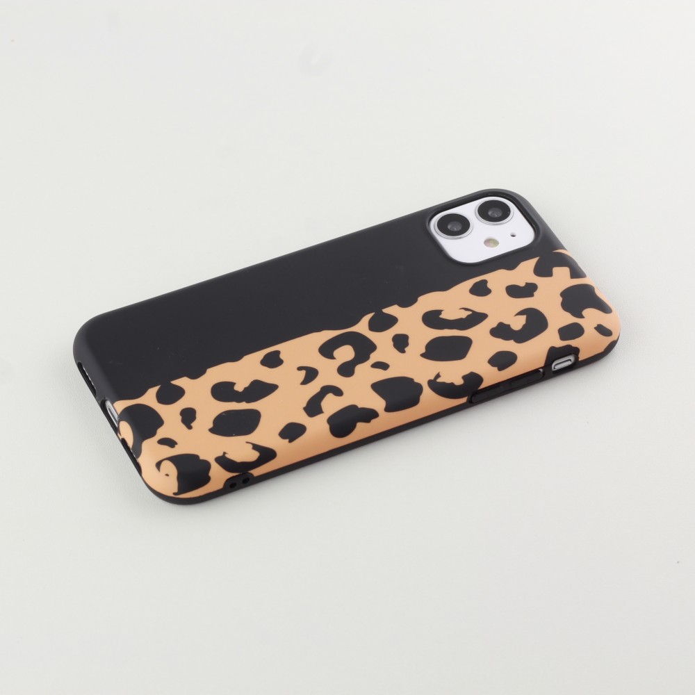 Hülle iPhone 11 - Silicone Mat halb schwarzer Leopard