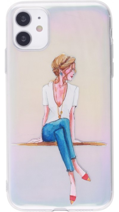 Coque iPhone 12 mini - Woman seated