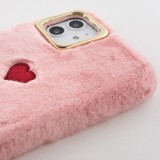 Coque iPhone 11 - fourrure coeur - Rose