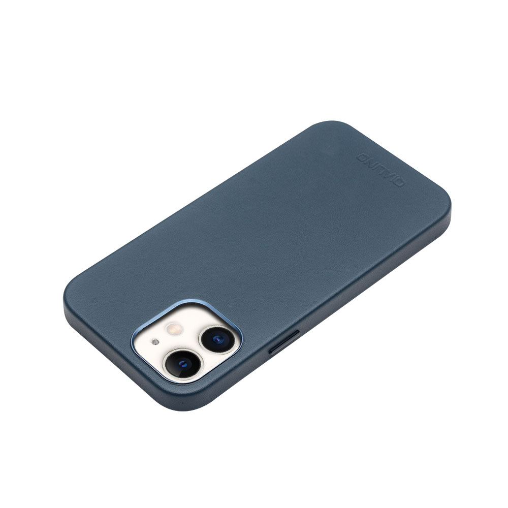 Coque iPhone 12 / 12 Pro - Qialino cuir véritable (compatible MagSafe) - Bleu