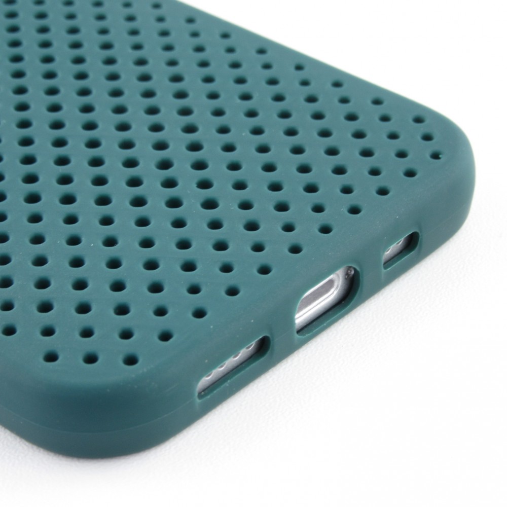 Coque iPhone 12 / 12 Pro - Silicone Mat avec trous - Vert foncé