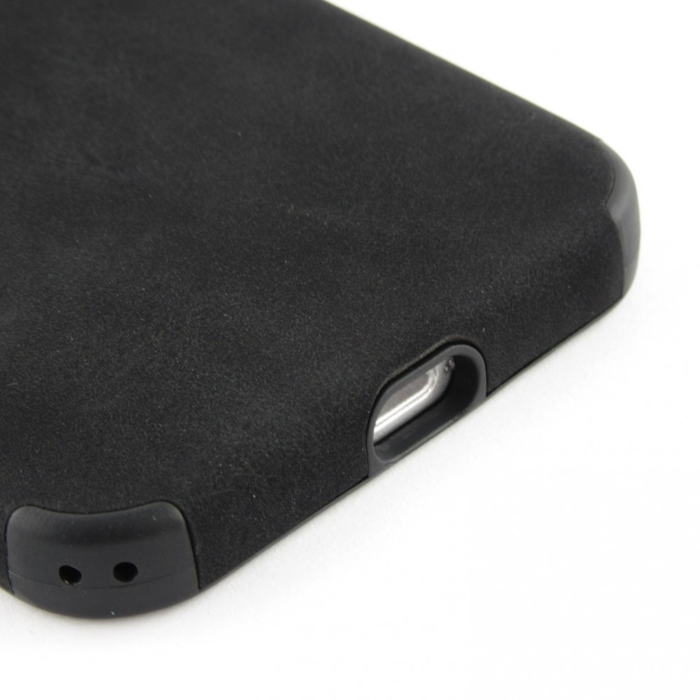 Coque iPhone 12 / 12 Pro - Soft Touch cuir - Noir