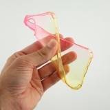Coque iPhone 13 - Bumper Rainbow Silicone anti-choc avec bords protégés -  rose jaune