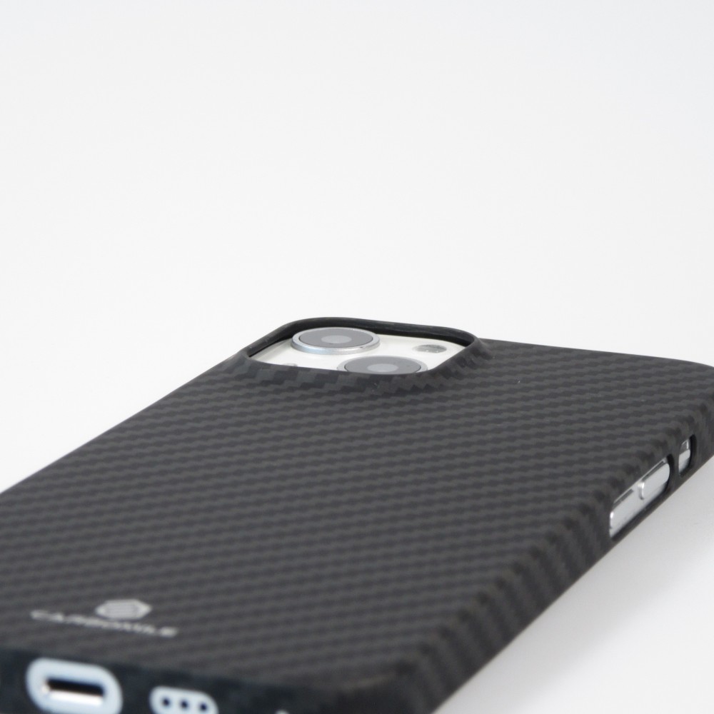 iPhone 13 Case Hülle - Carbomile Schutzcase aus echtem Aramid Carbonfaser - Schwarz