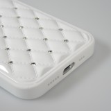 Coque iPhone 13 - Luxury Matelassé diamant - Blanc