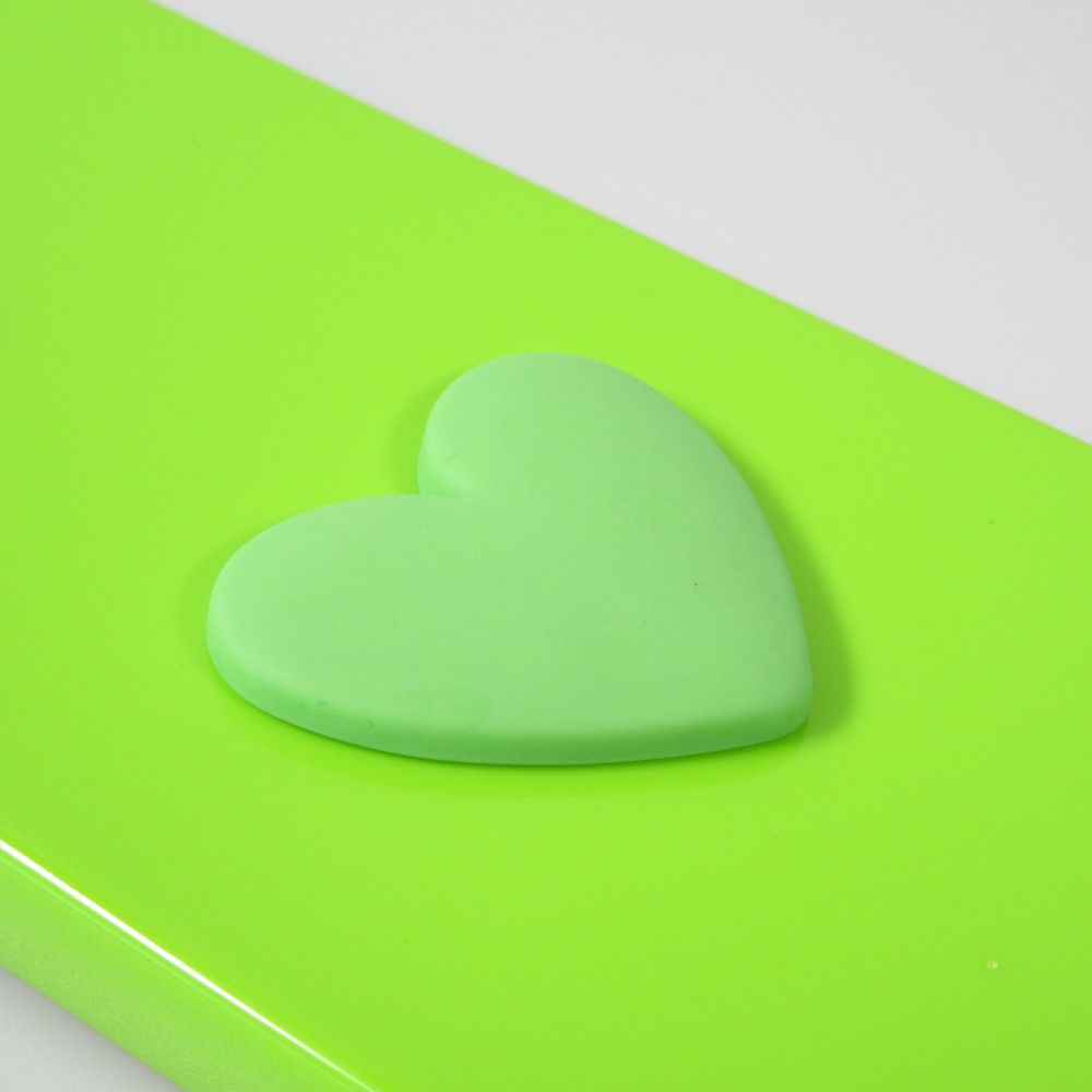 Coque iPhone 13 Pro Max - Gel Coeur 3D relief - Vert