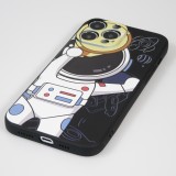 Coque iPhone 12 Pro Max - Exploring happy Astronaute - Noir