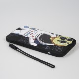Coque iPhone 12 Pro Max - Exploring happy Astronaute - Noir