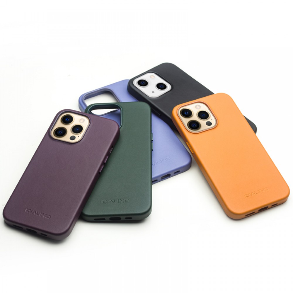 Coque iPhone 13 Pro Max - Qialino cuir véritable (compatible MagSafe) - Bleu