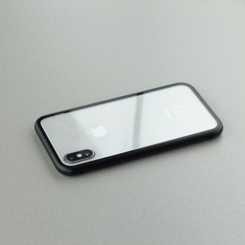 Hülle iPhone X / Xs - Magnetic Case - Schwarz