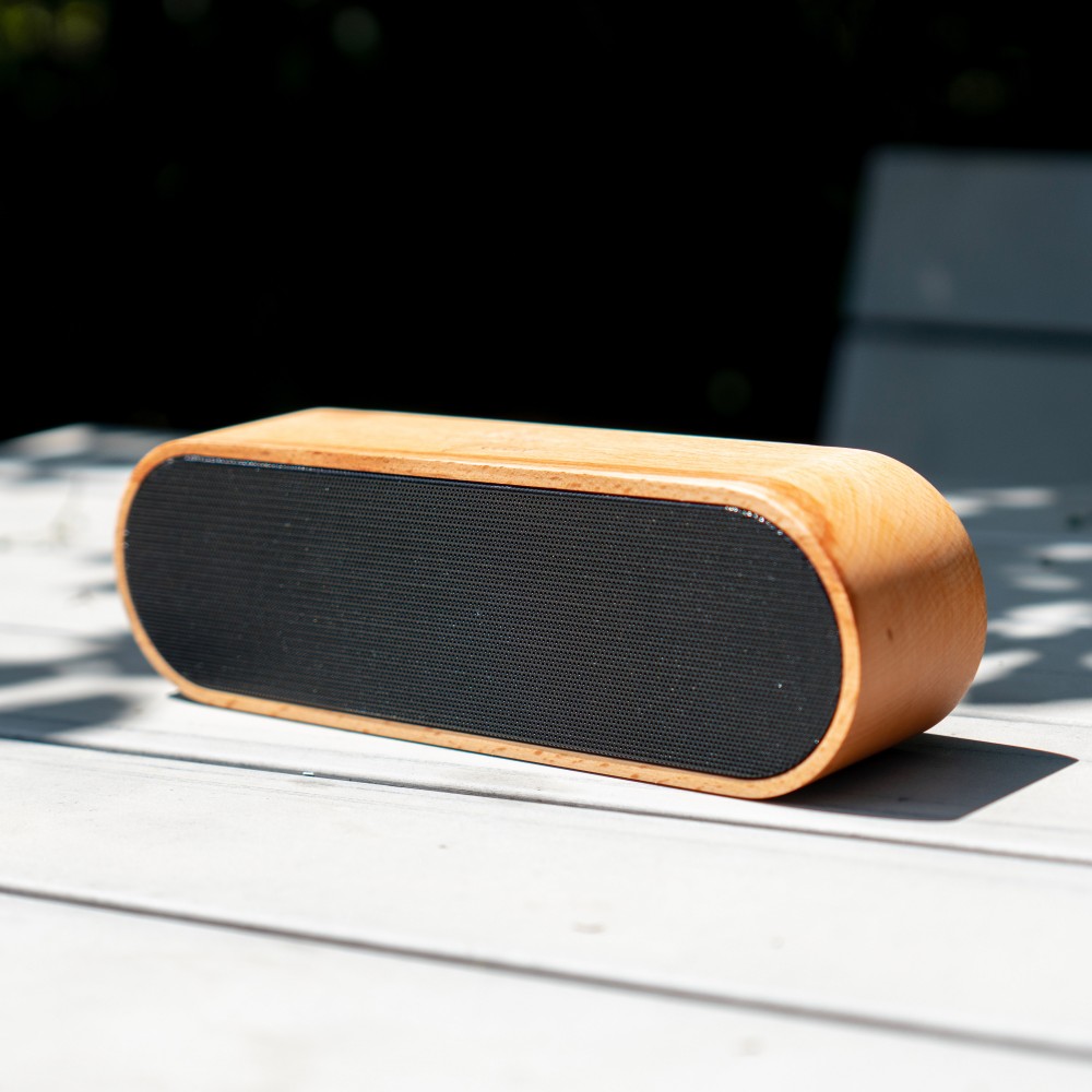 Eleven Wood Echtholz Bluetooth 4.2 Lautsprecher - Elegantes Holz Design 8W/1800mAh - Wood Cherry