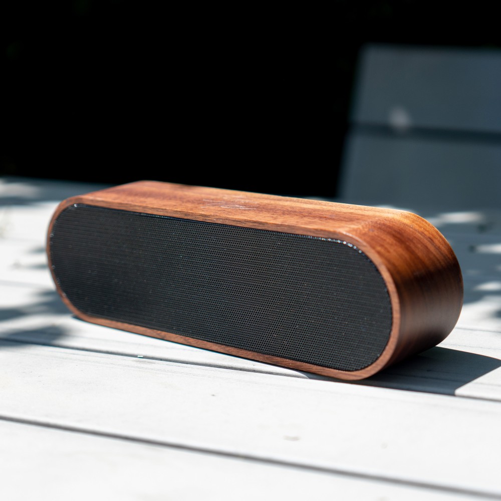 Eleven Wood Echtholz Bluetooth 4.2 Lautsprecher - Elegantes Holz Design 8W/1800mAh - Walnut