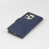 iPhone 13 Pro Max Leder Tasche - Flip Wallet Echtleder mit Akzentstreifen & Kartenhalter - Blau