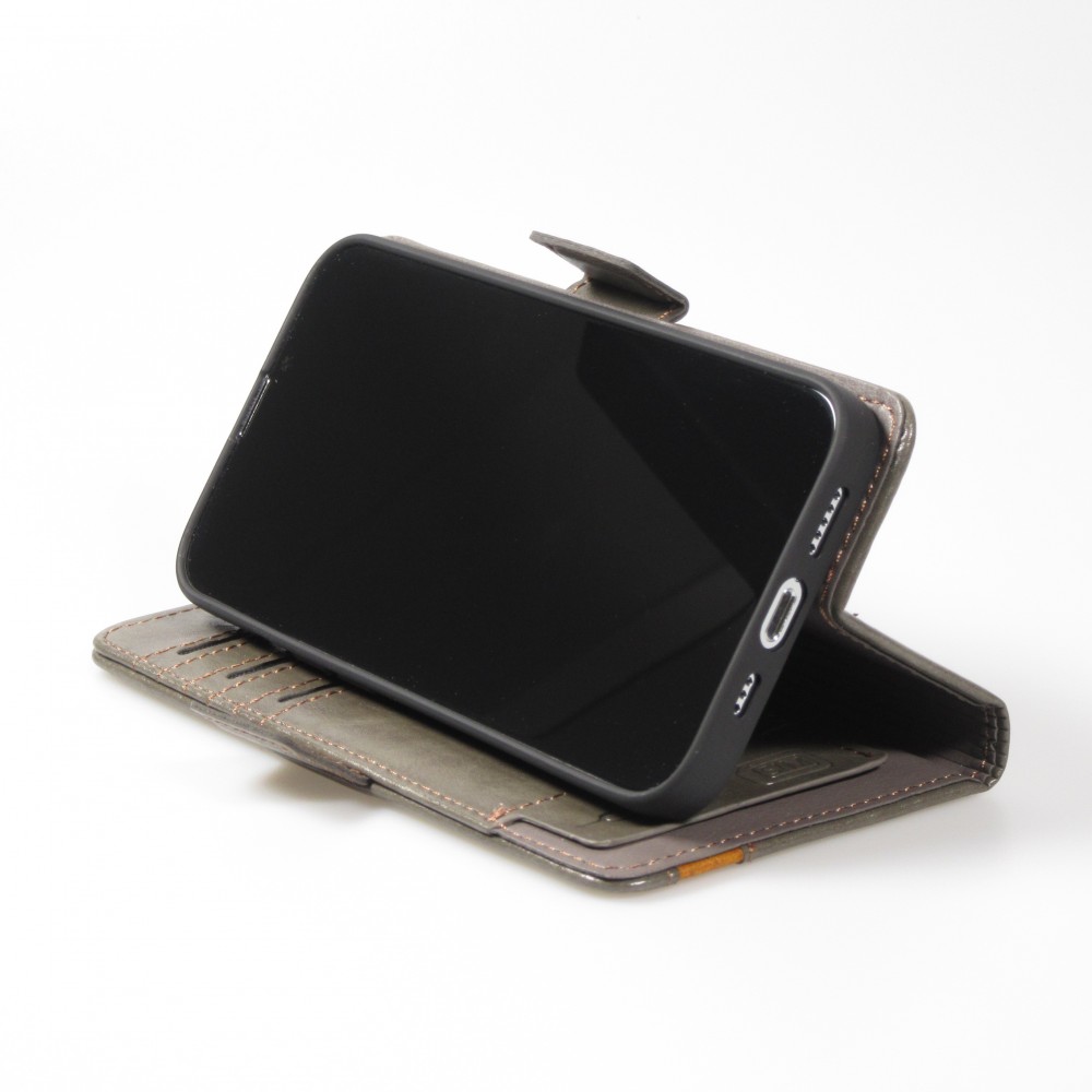 Etui cuir iPhone 13 Pro Max - Flip Wallet en cuir véritable avec stripe design et compartiment à cartes - Gris