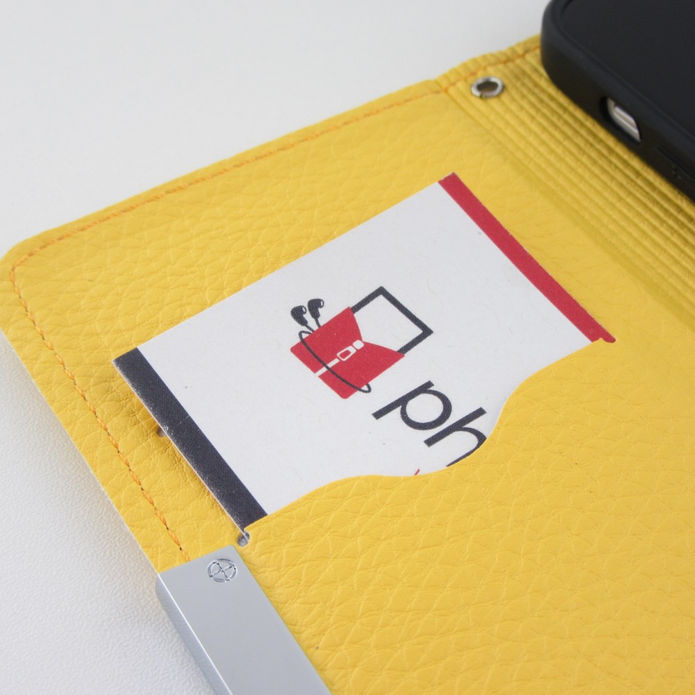 Hülle iPhone 12 / 12 Pro - Flip Magnet - Gelb