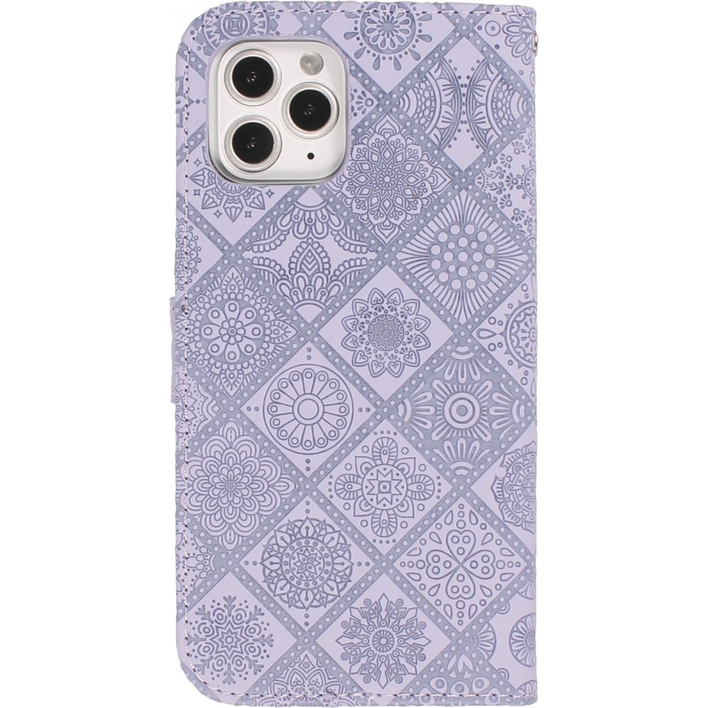 iPhone 13 Pro Max Case Hülle - Premium Flip Wallet Kautschuk oriental Muster mit Magnetverschluss - Hellviolett