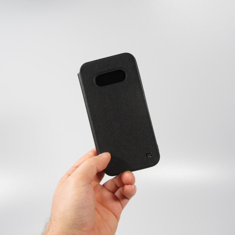 Fourre iPhone 13 mini - Qialino Window Flip cuir véritable - Noir