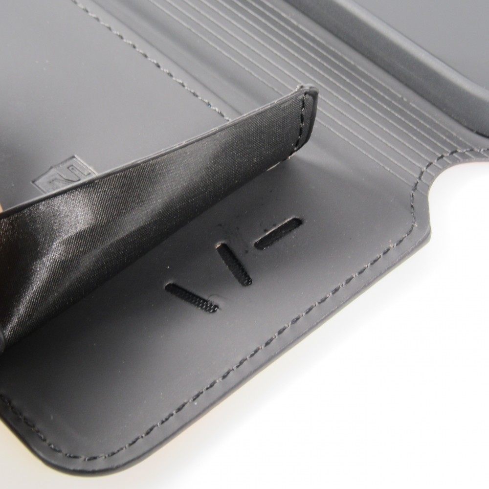 iPhone 13 Case Hülle - Flip Geometrische Dreiecke mit Ablage für Kreditkarten, Ticket, SIM-Karte
