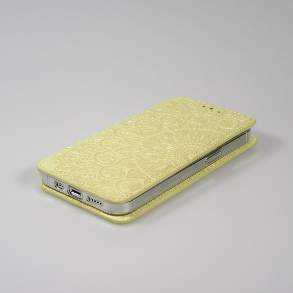 Fourre iPhone 13 - Flip Wallet fashion mandala design artistique - Jaune
