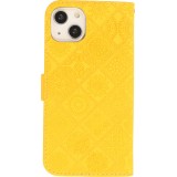 Fourre iPhone 13 - Premium Flip Wallet caoutchouc motif oriental avec fermeture aimantée - Jaune