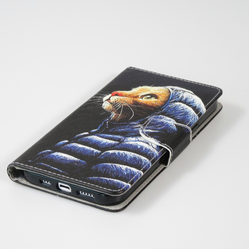 Fourre iPhone 13 - Premium Wallet flip fermeture magnétique et porte-carte - Chat en doudoune - Noir