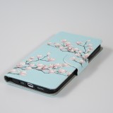 Fourre iPhone 13 - Premium Wallet flip fermeture magnétique et porte-carte - Fleures Sakura - Bleu clair