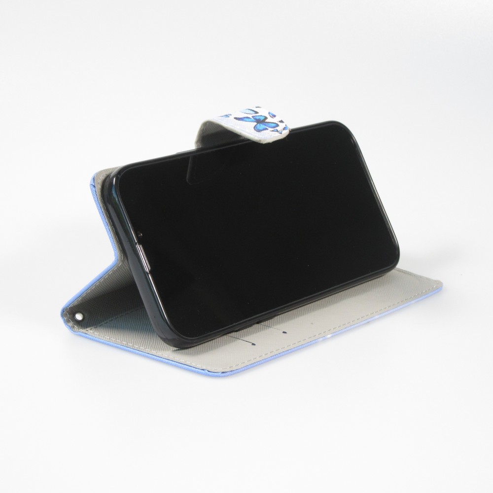 iPhone 13 Case Hülle - Premium Wallet Flip-Magnetverschluss und Kartenfach - Schmetterlings Schwarm - Hellviolett