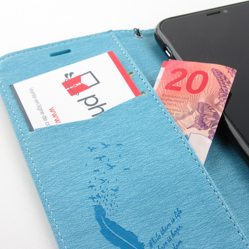 Hülle iPhone XR - Flip Feder freedom - Hellblau