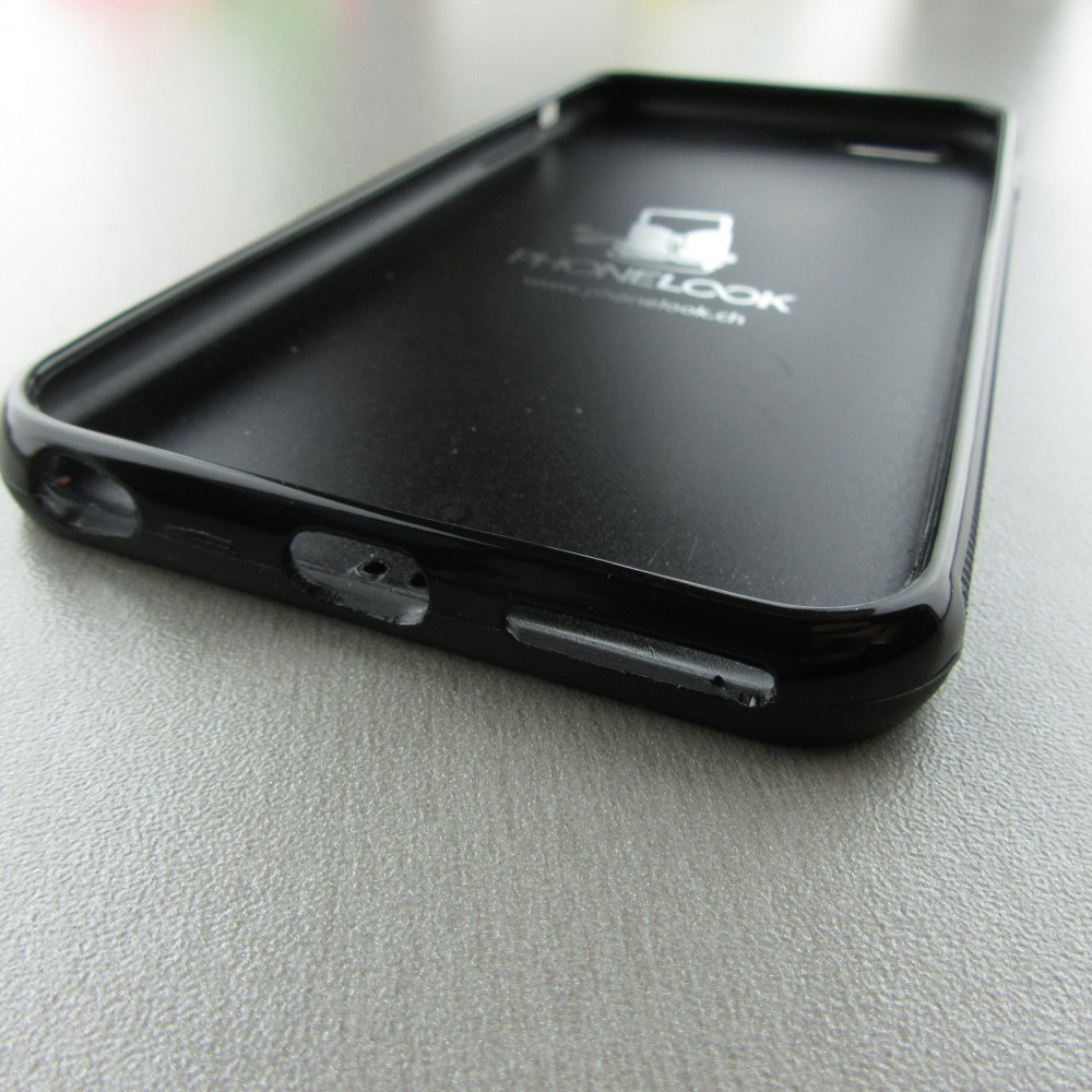 Coque iPhone 6 Plus / 6s Plus - Silicone rigide noir Qsafoda 1