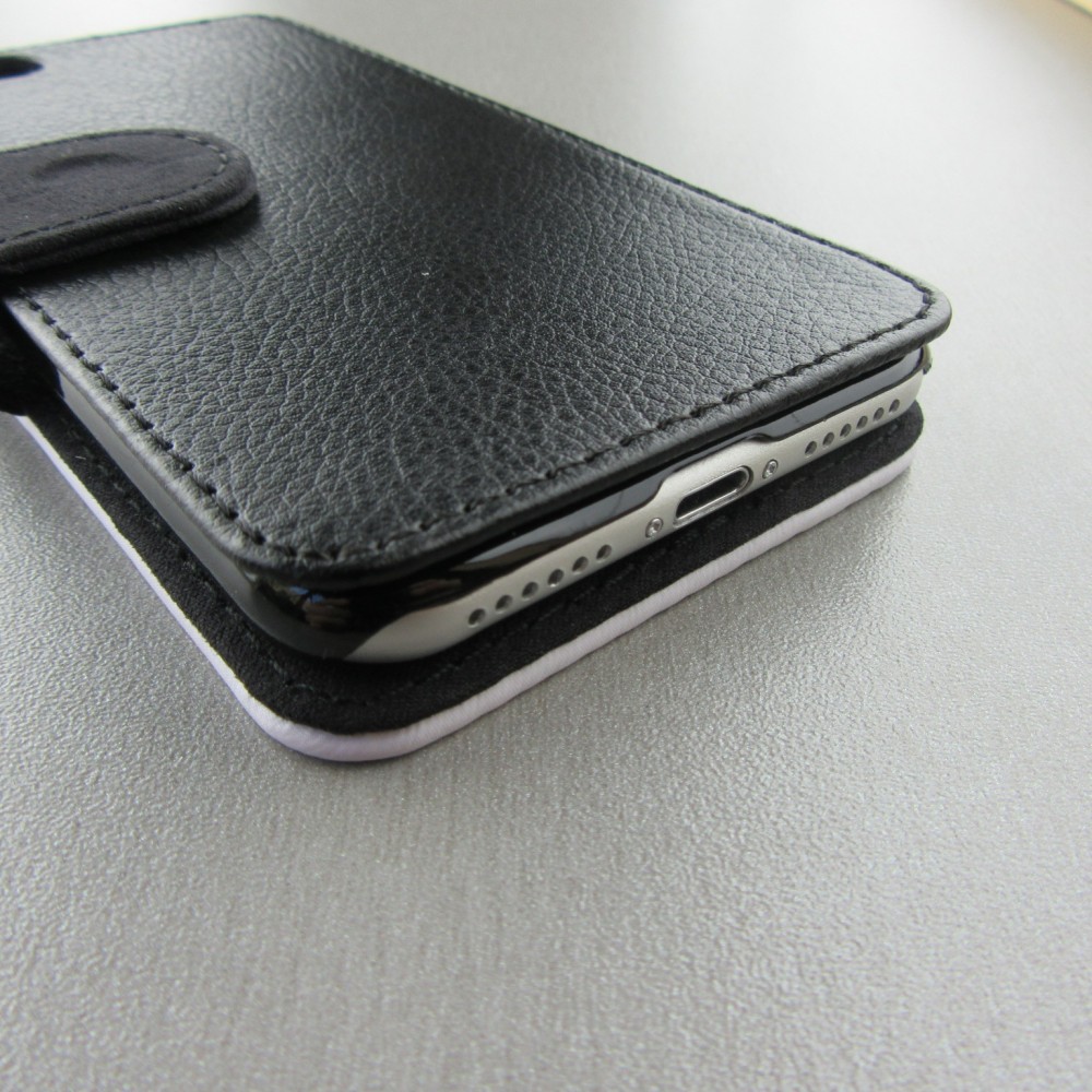 Hülle iPhone 7 / 8 / SE (2020, 2022) - Wallet schwarz Enjoy the little things