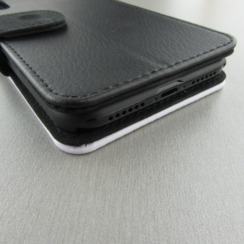 Coque iPhone X / Xs - Wallet noir Tout travail mérite sa bière